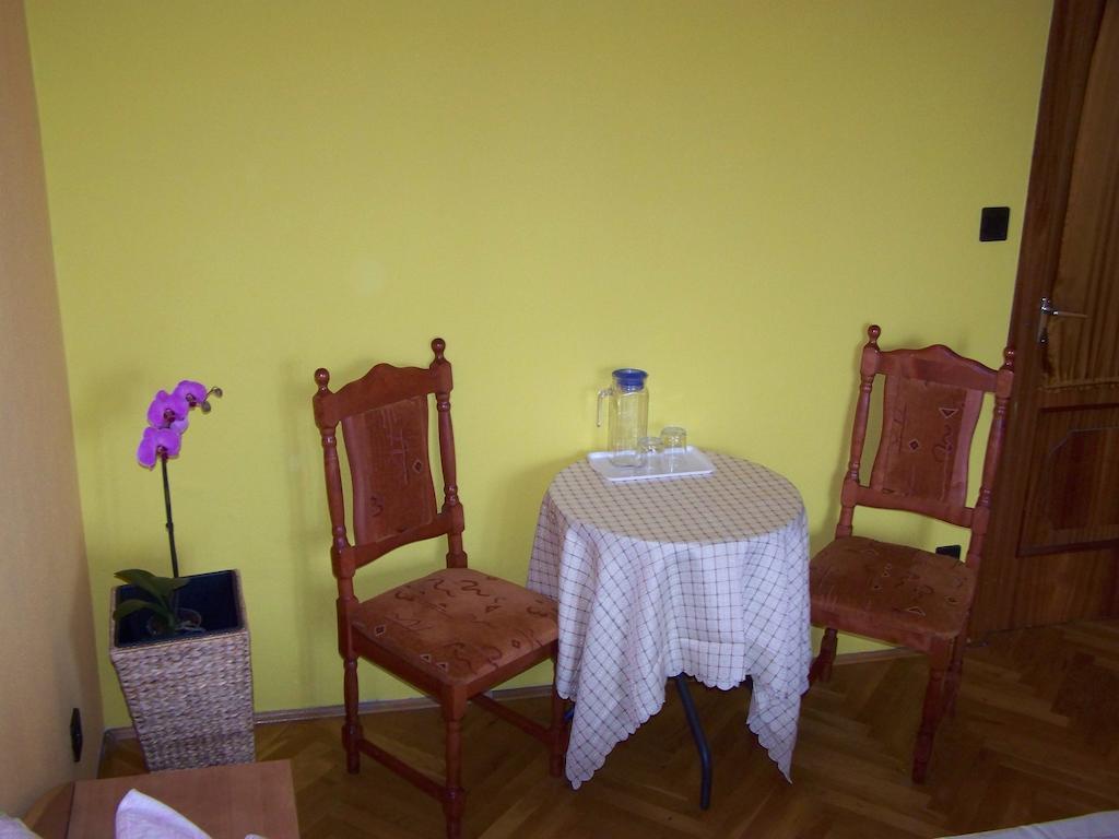 Hotel Attila Apartman Siófok Zimmer foto