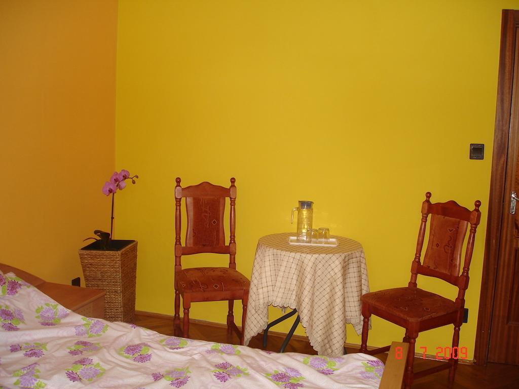 Hotel Attila Apartman Siófok Zimmer foto